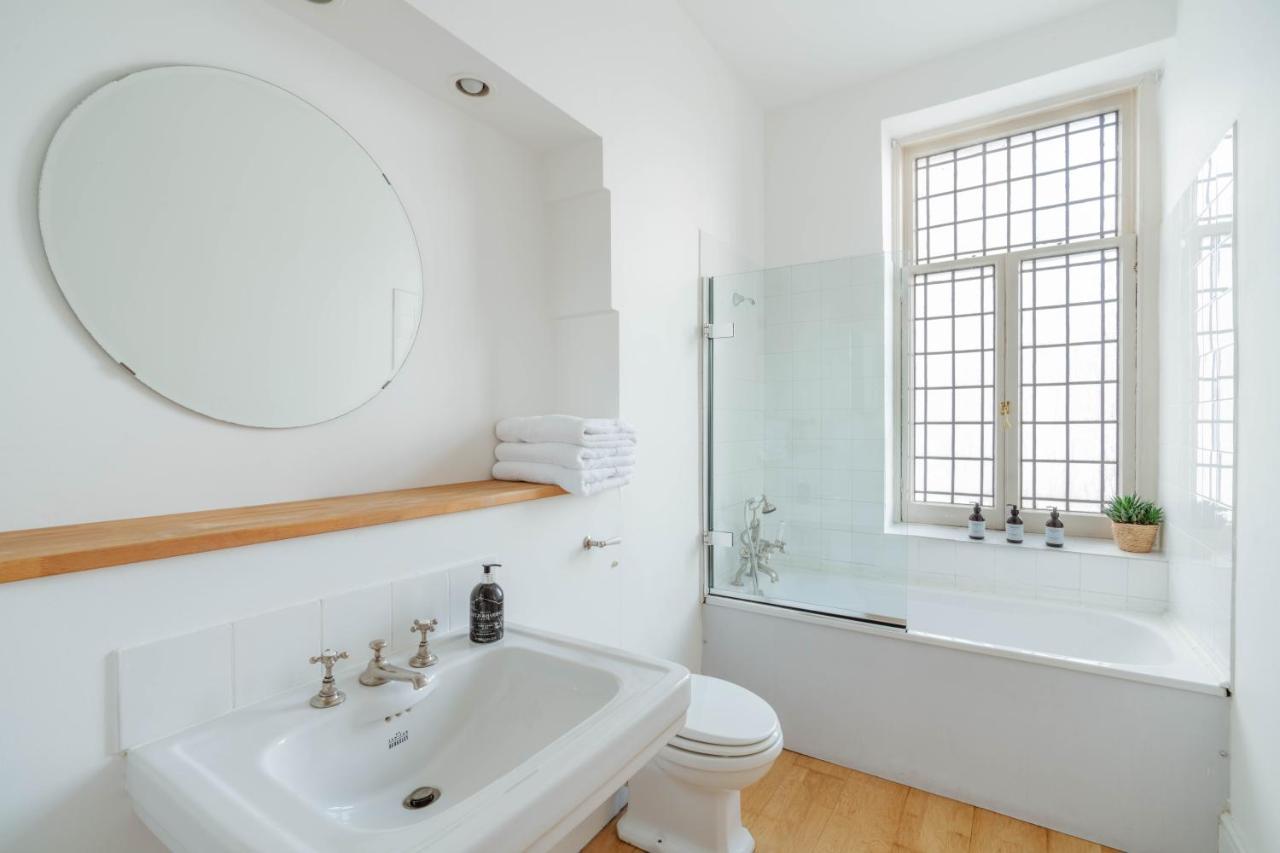 Bright Space In The Heart Of London Apartment Exterior photo